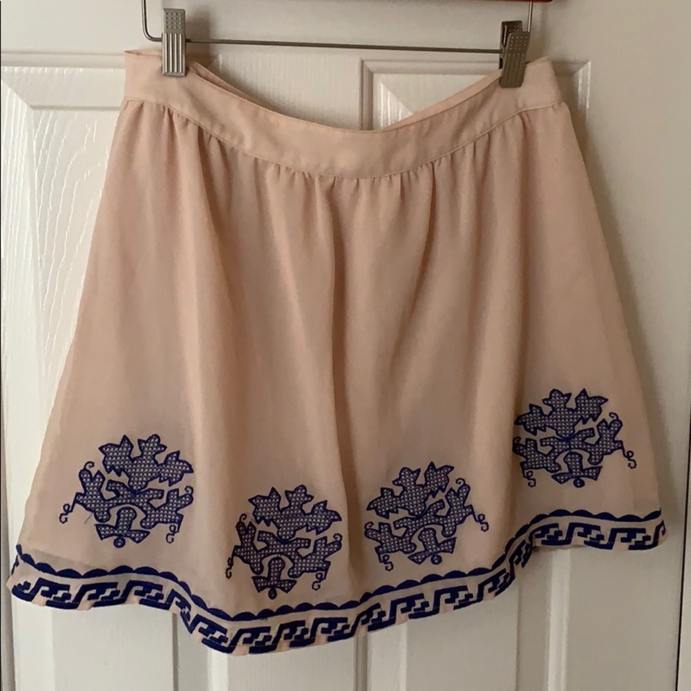 Embroidered skirt